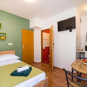  Apartment And Croatia